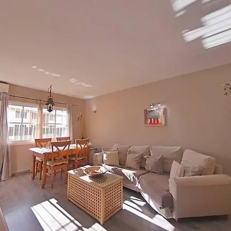 Soleado Cerca De La Playa En Montemar Apartman Torremolinos
